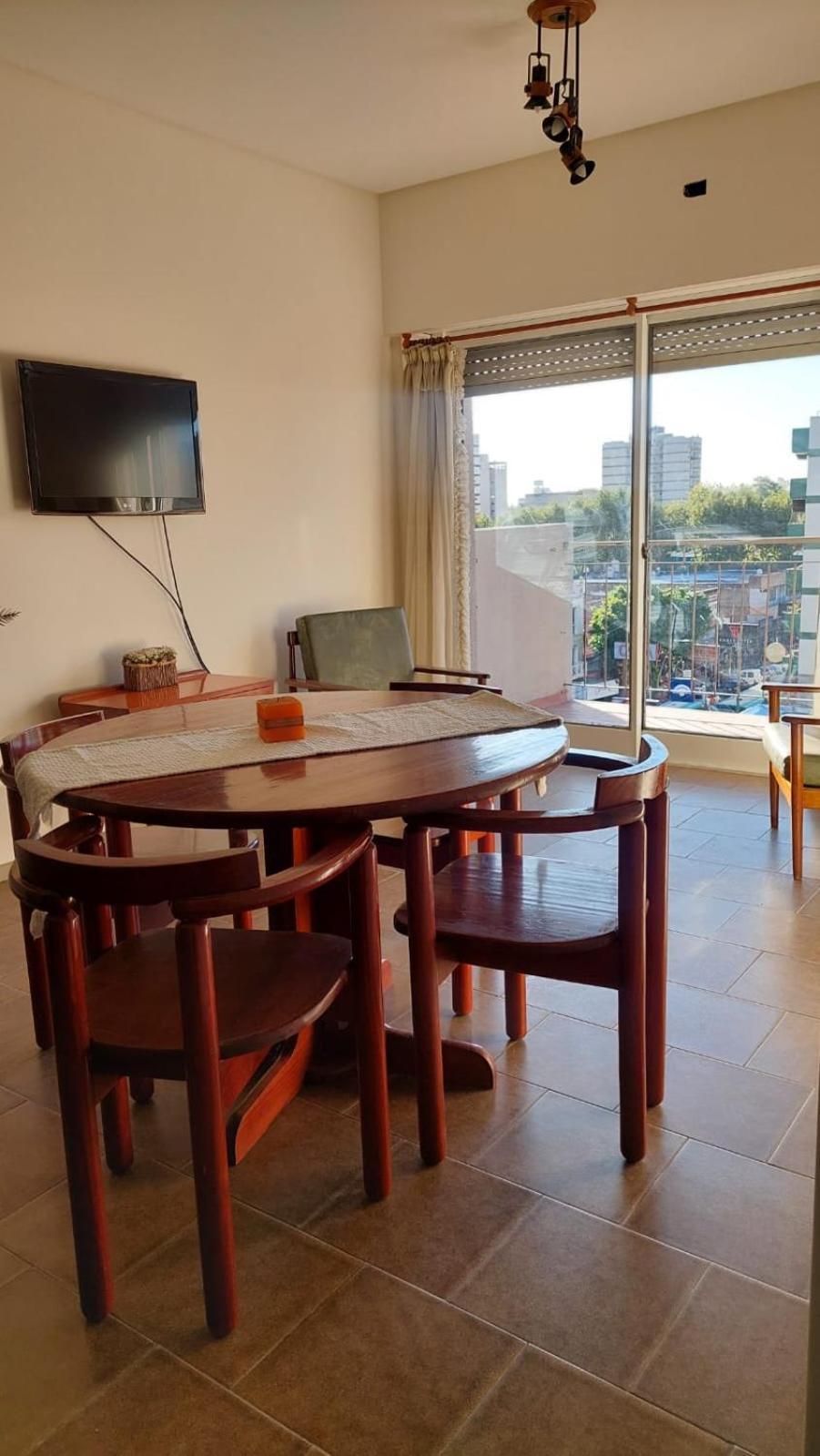 Centrico-aeropuerto Apartment